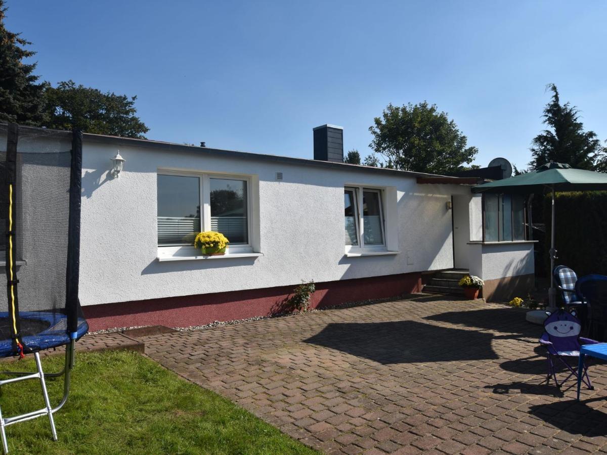 Modern Bungalow In Kroepelin With Garden Villa Rum bild