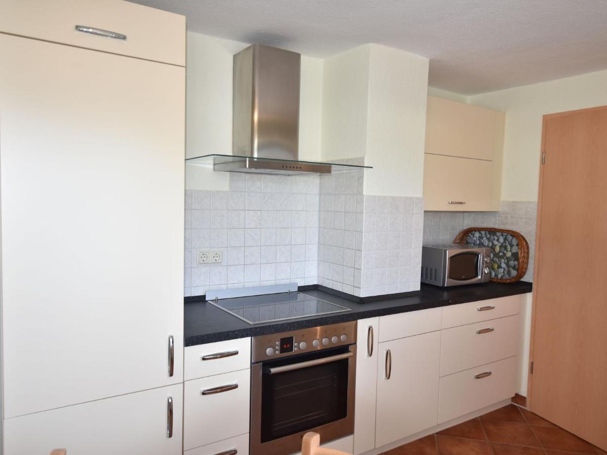 Modern Bungalow In Kroepelin With Garden Villa Rum bild